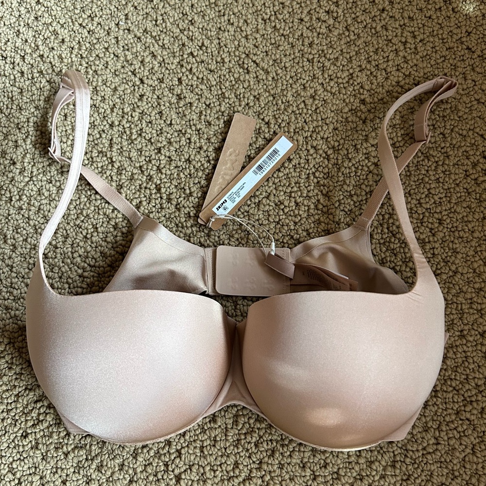 SKIMS Ultimate Push-Up Balconette Bra Color: Clay